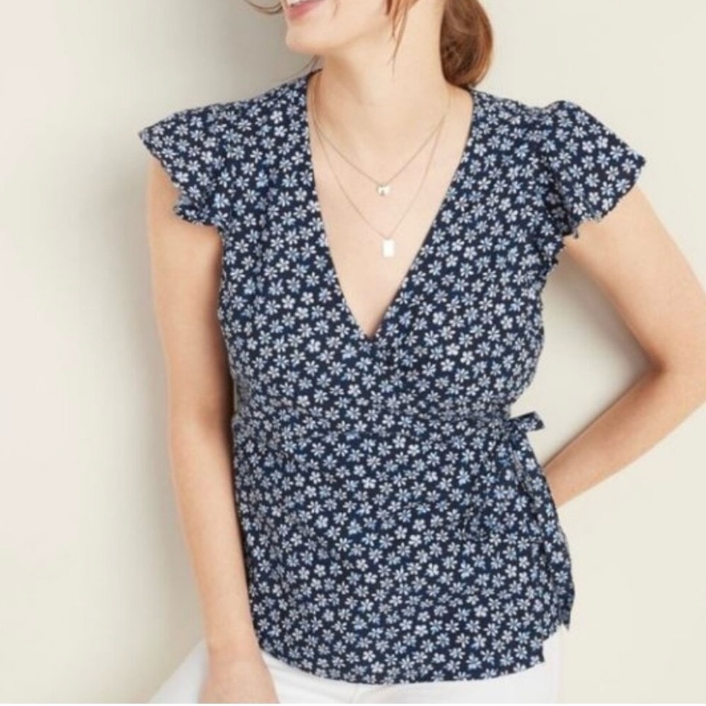 Old Navy Wrap-Front Side-Tie floral blue Top Size Medium